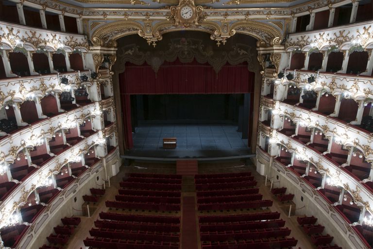 Piacenza, Teatro Municipale, la sala teatrale (foto Andrea Scardova, IBC) 2016